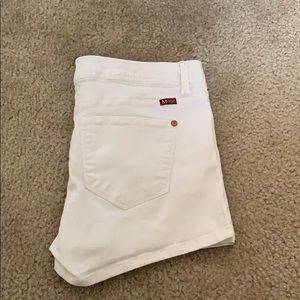 White Denim Shorts ✨